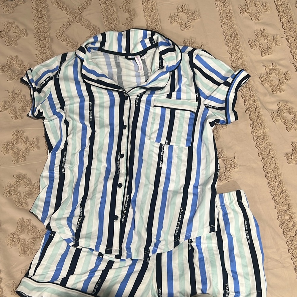 Super soft pajama set. Size M.